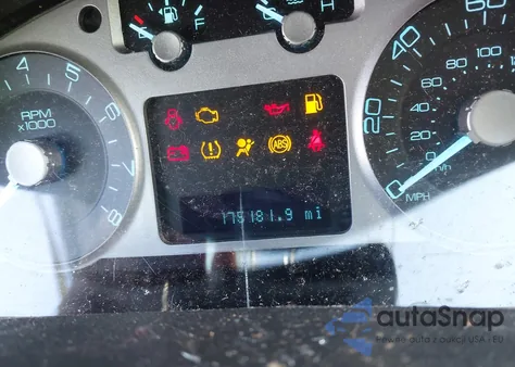 2010 Mercury Mariner z USA, uszkodzony, nr VIN 4M2CN9B77AKJ18284